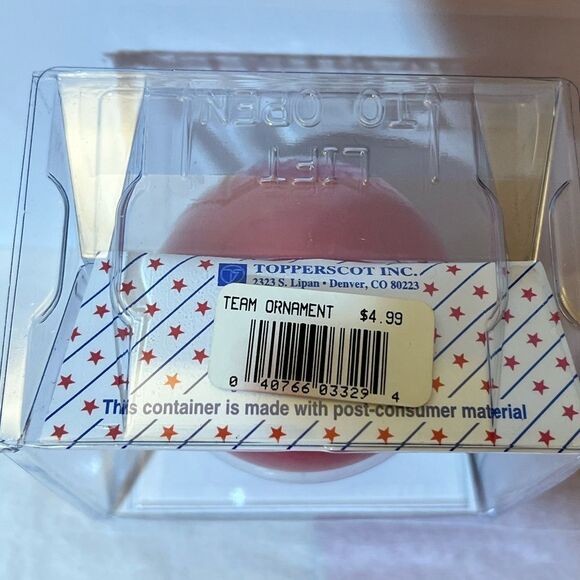 Vintage 1998 University of Wisconsin Outback Bowl Oranament - Picture 4 of 4